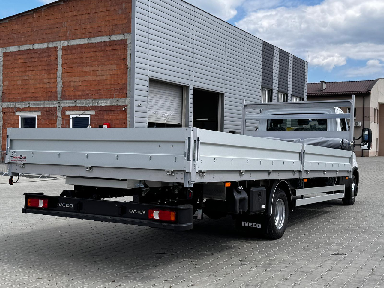 Iveco Daily 70C18 - Camión caja abierta: foto 4 Iveco Daily 70C18 - Camión caja abierta: foto 4