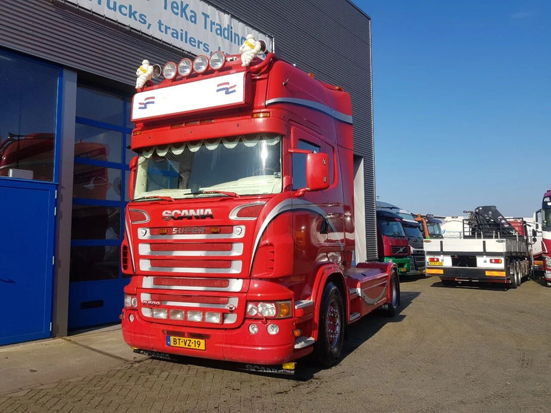 Scania R500 V8 Showtruck Open uitlaat Standairco Retarder - Cabeza tractora: foto 1 Scania R500 V8 Showtruck Open uitlaat Standairco Retarder - Cabeza tractora: foto 1