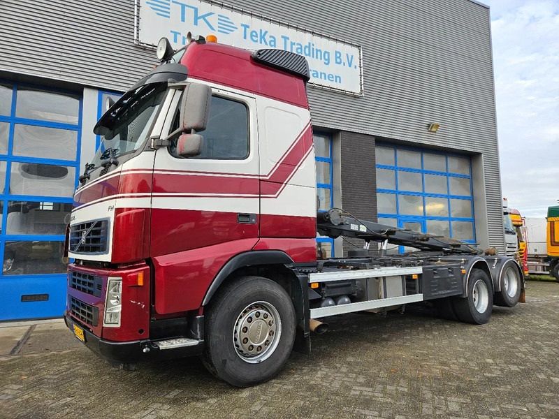 Volvo FH 520 6x2 old Tacho NCH Kabelsysteem Euro 3 - Camión con equipo de cable: foto 2 Volvo FH 520 6x2 old Tacho NCH Kabelsysteem Euro 3 - Camión con equipo de cable: foto 2