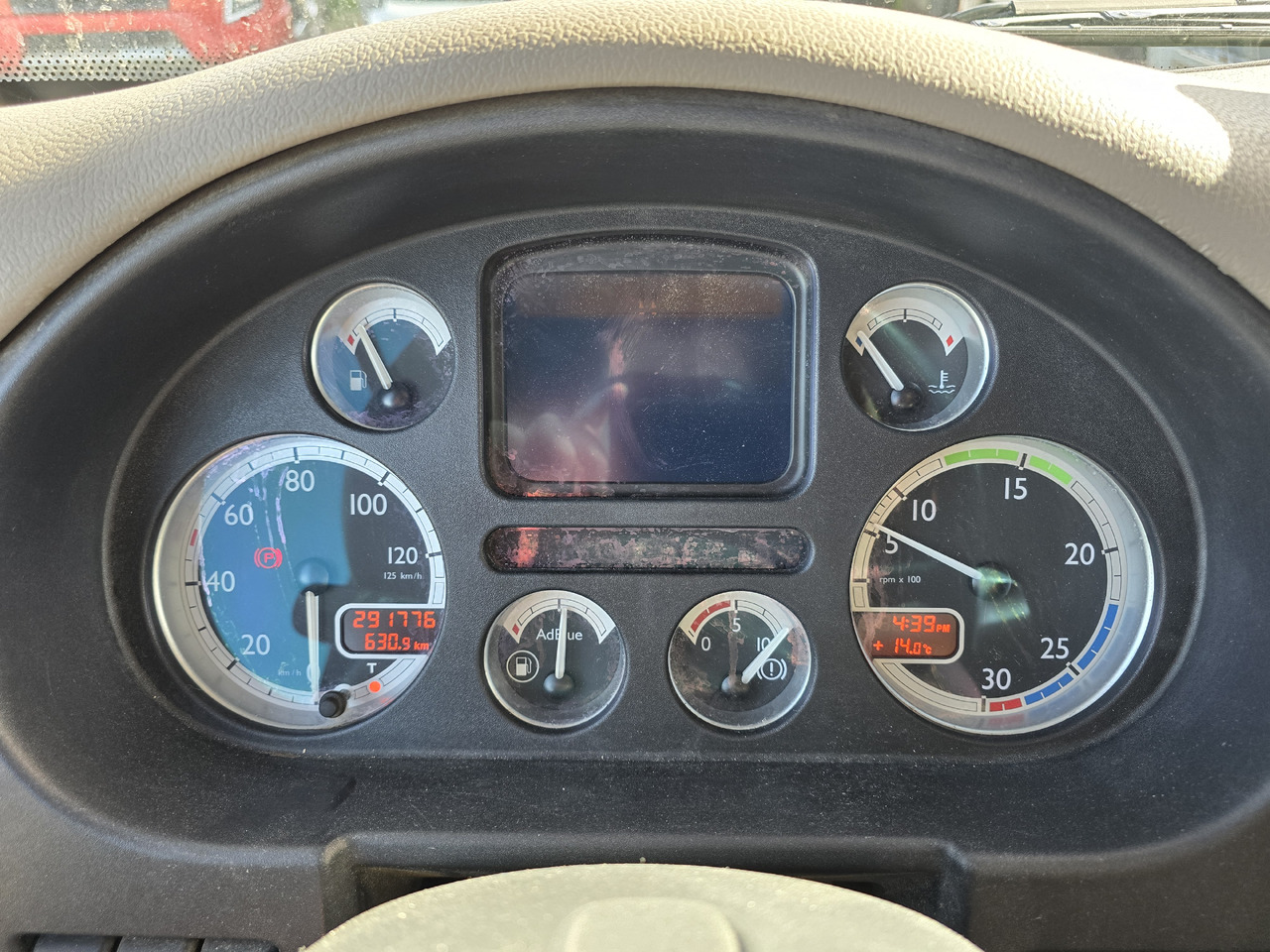 DAF CF 360 MACHINE TRANSPORTER SPECIAL PRICE ONLY THIS YEAR - Camión portavehículos: foto 5 DAF CF 360 MACHINE TRANSPORTER SPECIAL PRICE ONLY THIS YEAR - Camión portavehículos: foto 5