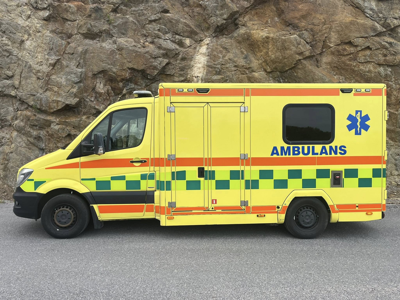 MERCEDES-BENZ Sprinter 319 - AMBULANCE - SOLD/SÅLD !!! - Ambulancia: foto 2 MERCEDES-BENZ Sprinter 319 - AMBULANCE - SOLD/SÅLD !!! - Ambulancia: foto 2