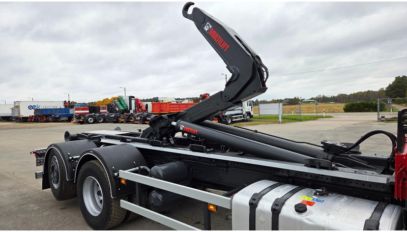 Camión multibasculante, Camión grúa Scania P370 6X2*4 HMF 1730: foto 18
