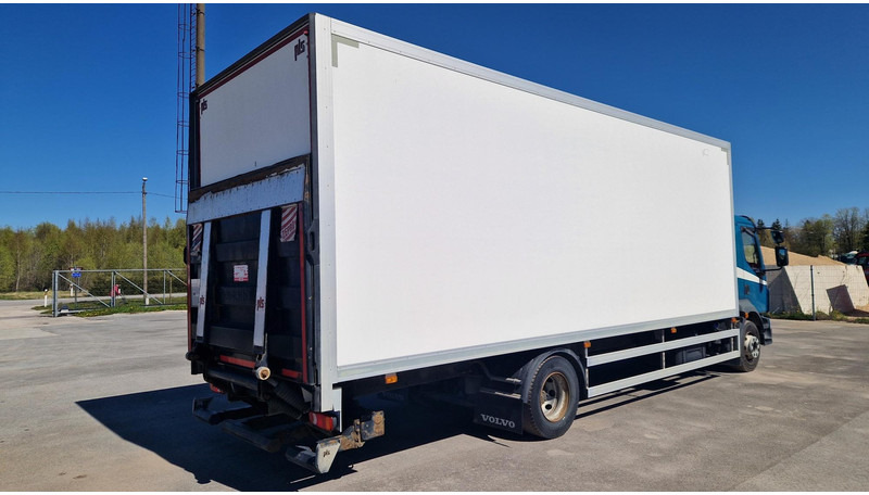 Volvo FL260 4X2 - Camión caja cerrada: foto 3 Volvo FL260 4X2 - Camión caja cerrada: foto 3