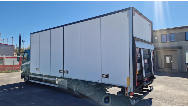 Volvo FL260 4X2 - Camión caja cerrada: foto 4 Volvo FL260 4X2 - Camión caja cerrada: foto 4