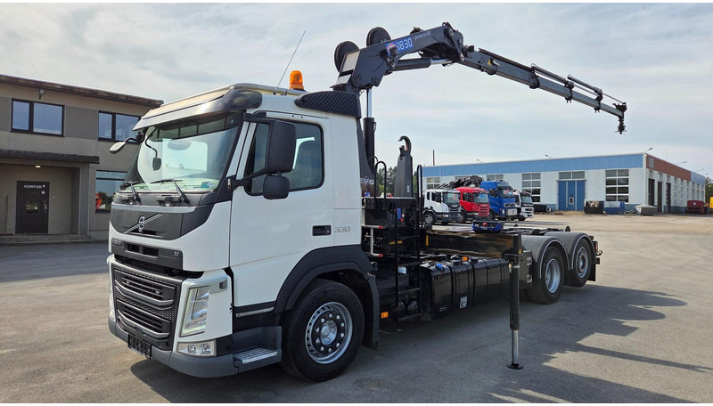 Volvo FM330 6X2*4 - Camión multibasculante, Camión grúa: foto 1 Volvo FM330 6X2*4 - Camión multibasculante, Camión grúa: foto 1