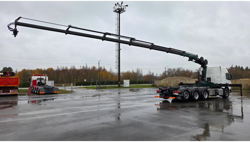 Volvo FM500 8X4*4 HMF 2620K6 - Camión multibasculante, Camión grúa: foto 3 Volvo FM500 8X4*4 HMF 2620K6 - Camión multibasculante, Camión grúa: foto 3