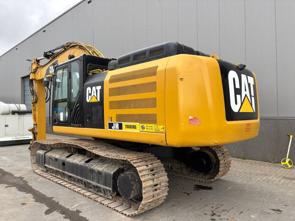 CAT 336F L XE (New Undercarriage)  - Excavadora de cadenas: foto 3 CAT 336F L XE (New Undercarriage)  - Excavadora de cadenas: foto 3