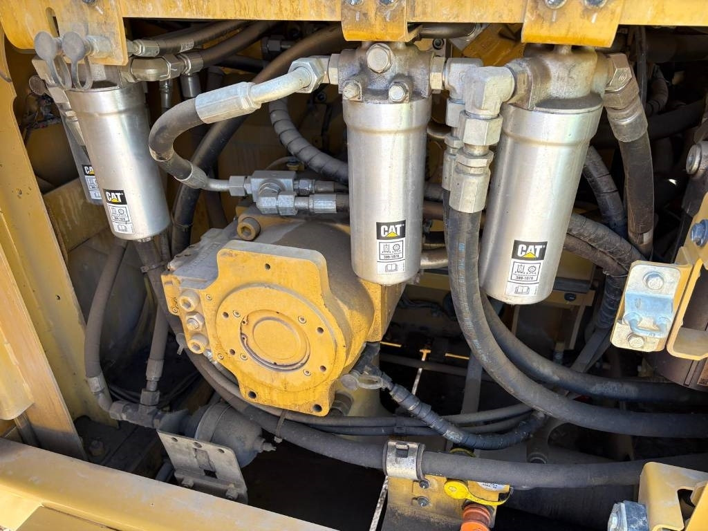 Leasing de CAT 374 (On Transport)  CAT 374 (On Transport): foto 9