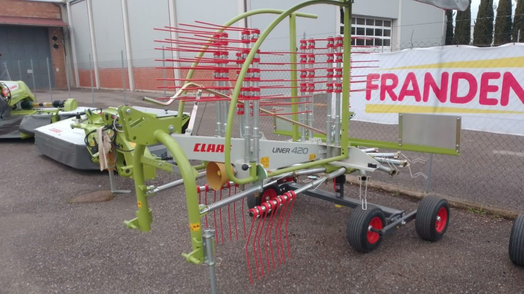 Claas Liner 420 - Henificadora: foto 4 Claas Liner 420 - Henificadora: foto 4