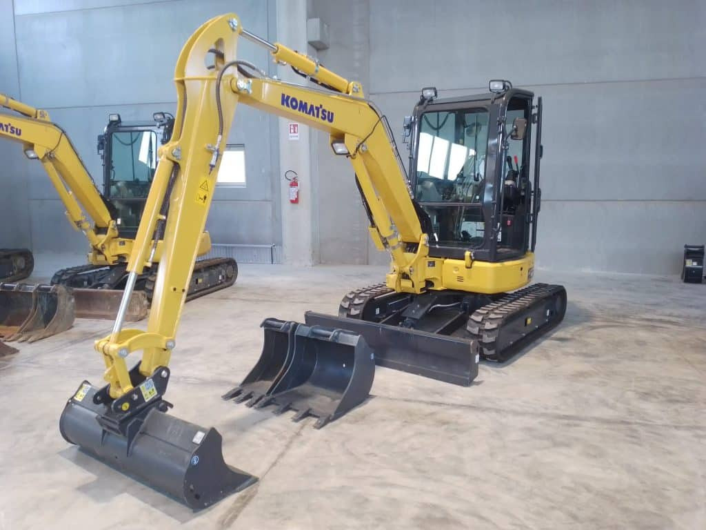 KOMATSU PC35MR-5 - Miniexcavadora: foto 1 KOMATSU PC35MR-5 - Miniexcavadora: foto 1
