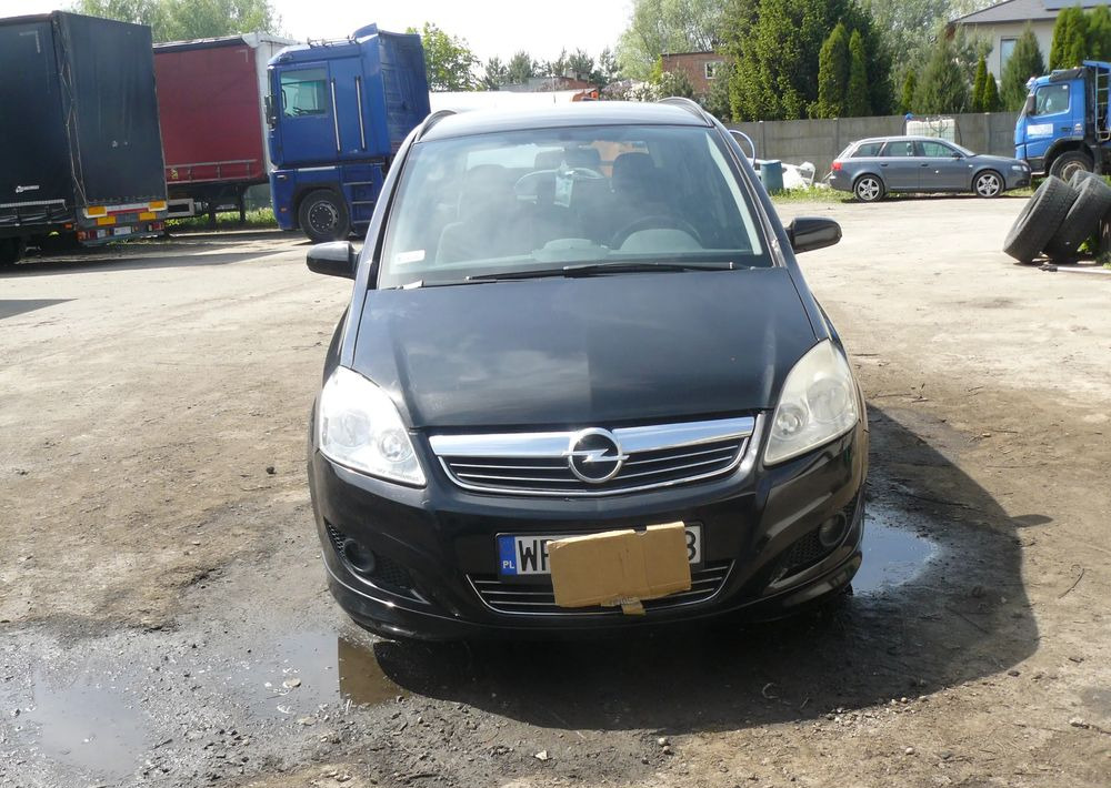 Opel Zafira 1.9 CDTI Cosmo - SUV/ Todoterreno: foto 1 Opel Zafira 1.9 CDTI Cosmo - SUV/ Todoterreno: foto 1