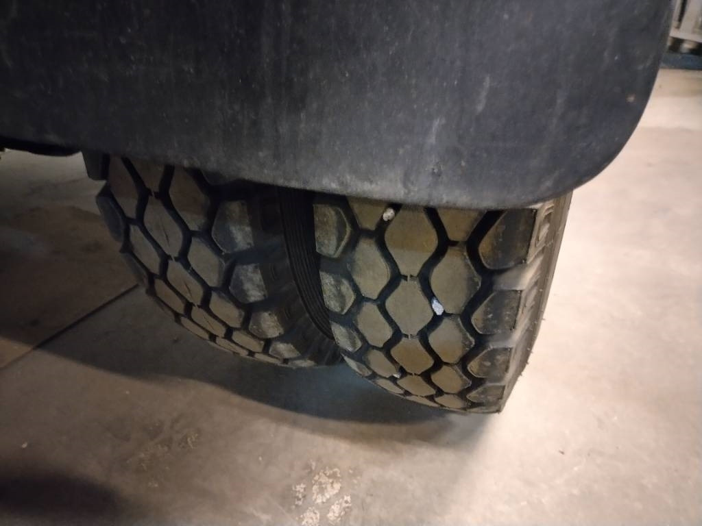 Mercedes-Benz 4x4 Kippilava,museo rekisterissä - Camión volquete: foto 4 Mercedes-Benz 4x4 Kippilava,museo rekisterissä - Camión volquete: foto 4