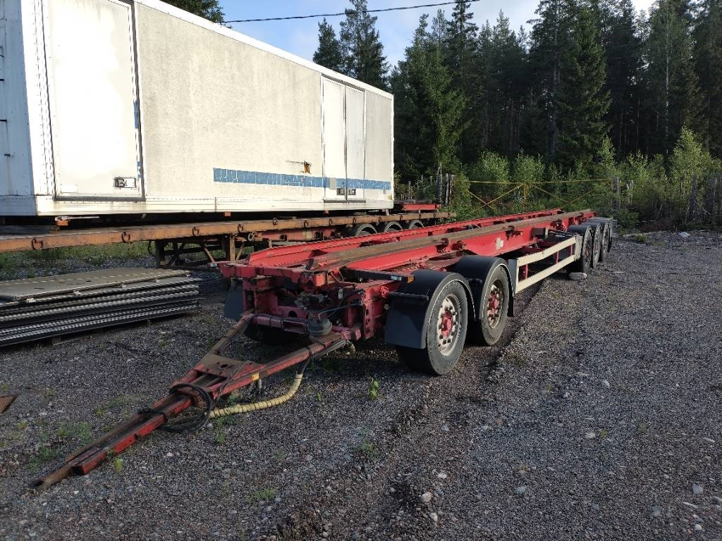 Närko 5 aks. Vaihtolavaunu levyjarrut - Remolque multilift/ Portacontenedores de cadenas: foto 3 Närko 5 aks. Vaihtolavaunu levyjarrut - Remolque multilift/ Portacontenedores de cadenas: foto 3