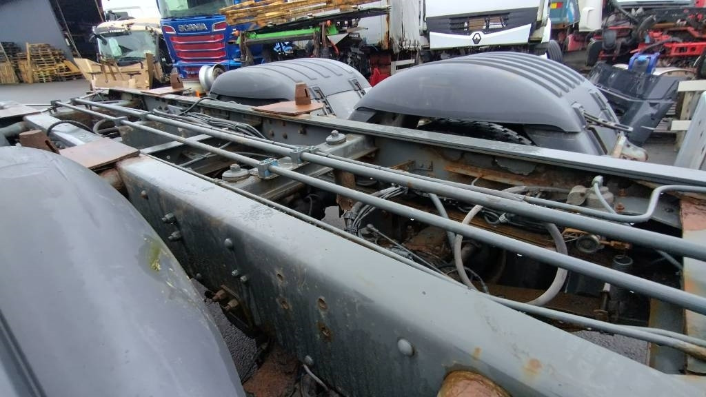 Scania R164 480 rautajouset,av4100mm , ADR. HIENO!! - Camión chasis: foto 4 Scania R164 480 rautajouset,av4100mm , ADR. HIENO!! - Camión chasis: foto 4