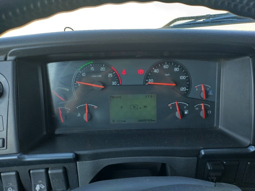 Camión caja cerrada Volvo FH13 6x4 toplift ketjupurku +Toplift 5 aks. Kärty: foto 7