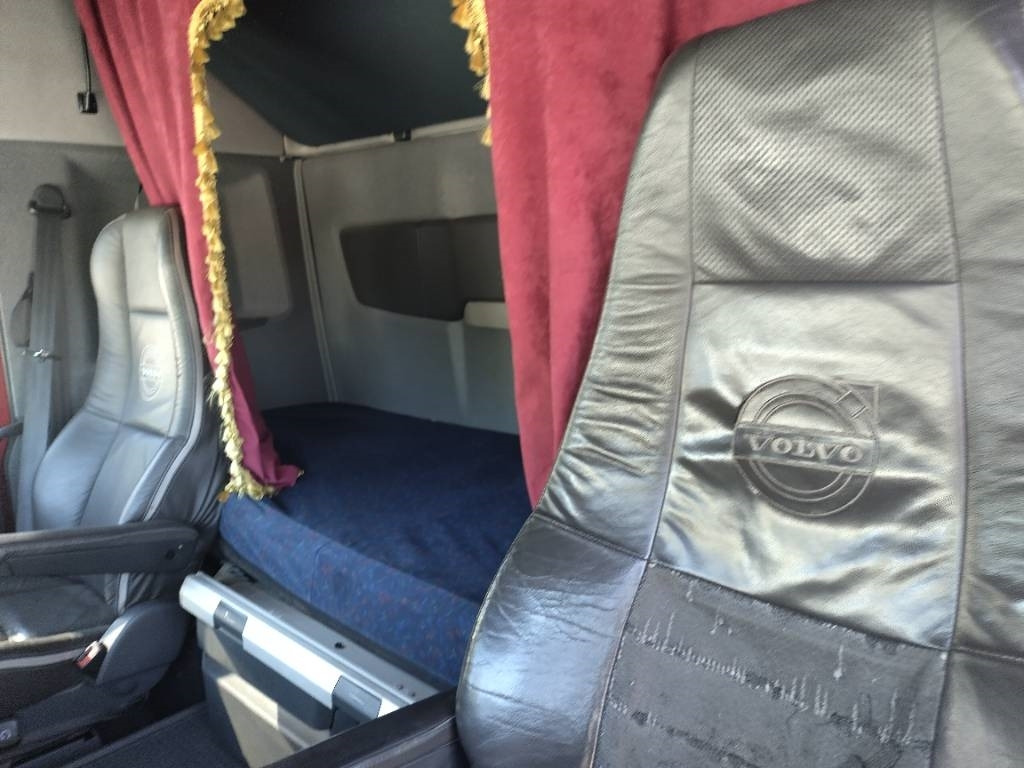 Camión caja cerrada Volvo FH13 6x4 toplift ketjupurku +Toplift 5 aks. Kärty: foto 8