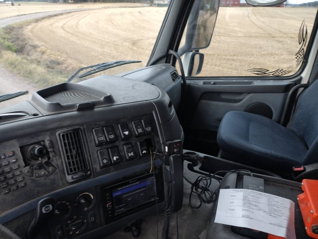Volvo FM13 10*4 betoniauto,ränni - Camión hormigonera: foto 4 Volvo FM13 10*4 betoniauto,ränni - Camión hormigonera: foto 4