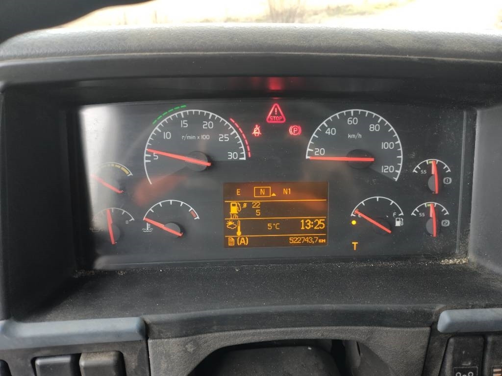 Volvo FM13 10*4 betoniauto,ränni - Camión hormigonera: foto 5 Volvo FM13 10*4 betoniauto,ränni - Camión hormigonera: foto 5