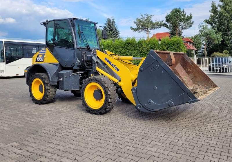 Komatsu WA1 100M / SPROWADZONA Z FRANCJI/ 6 300 MTH - Cargadora de ruedas: foto 1 Komatsu WA1 100M / SPROWADZONA Z FRANCJI/ 6 300 MTH - Cargadora de ruedas: foto 1