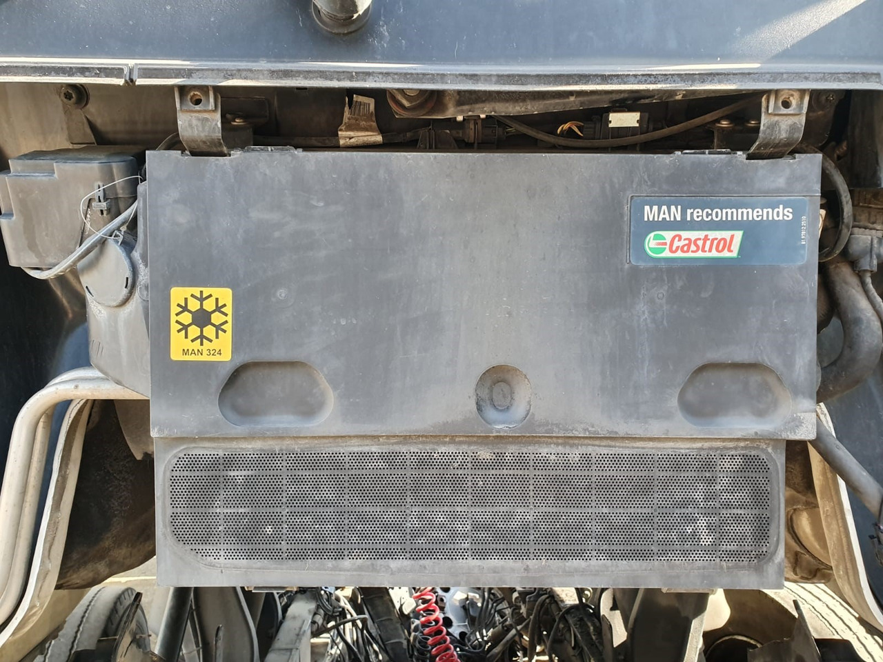 Piezas de recambio para Camión MAN MAN TGX / TGS EURO6 emission AC conditioning pipes, full set, air flow control 81619600808, 81619750304, 81619750305: foto 9