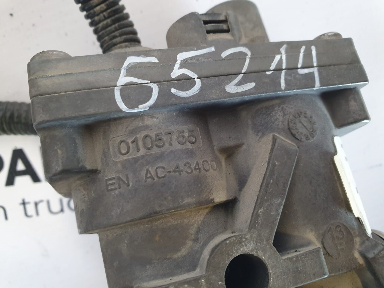 MAN MAN TGX / TGS EURO6 pressure pneumatic valve by NORGREN 4088530, 0105755, 51259020125, 51521600002, 81156106011, 81156106010, 51156100001, 81156106009, 81156106008 - Piezas de recambio para Camión: foto 5 MAN MAN TGX / TGS EURO6 pressure pneumatic valve by NORGREN 4088530, 0105755, 51259020125, 51521600002, 81156106011, 81156106010, 51156100001, 81156106009, 81156106008 - Piezas de recambio para Camión: foto 5