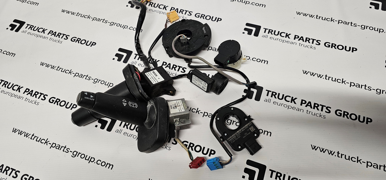 MAN MAN TGX / TGS EURO6 steering controllers set, driving position buttons, steering column switch, steering stalk 81255016035, 81464306026, 81258056006, 81255090159, 81255090188, 81259370064, 81258056005 - Piezas de recambio para Camión: foto 1 MAN MAN TGX / TGS EURO6 steering controllers set, driving position buttons, steering column switch, steering stalk 81255016035, 81464306026, 81258056006, 81255090159, 81255090188, 81259370064, 81258056005 - Piezas de recambio para Camión: foto 1