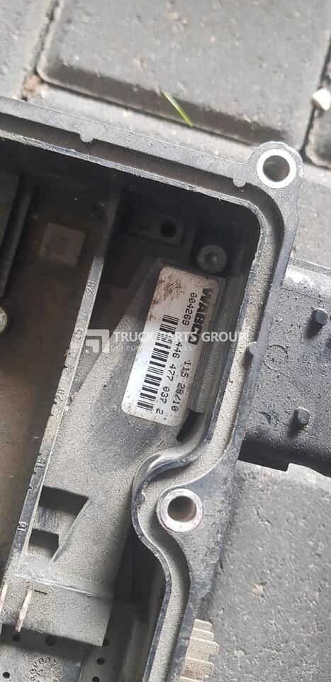 Renault midlum gearbox control unit 4464770372, 4770010370, 05013250370, 4464770372, 446477037, 4770010300 - Unidad de control para Camión: foto 2 Renault midlum gearbox control unit 4464770372, 4770010370, 05013250370, 4464770372, 446477037, 4770010300 - Unidad de control para Camión: foto 2