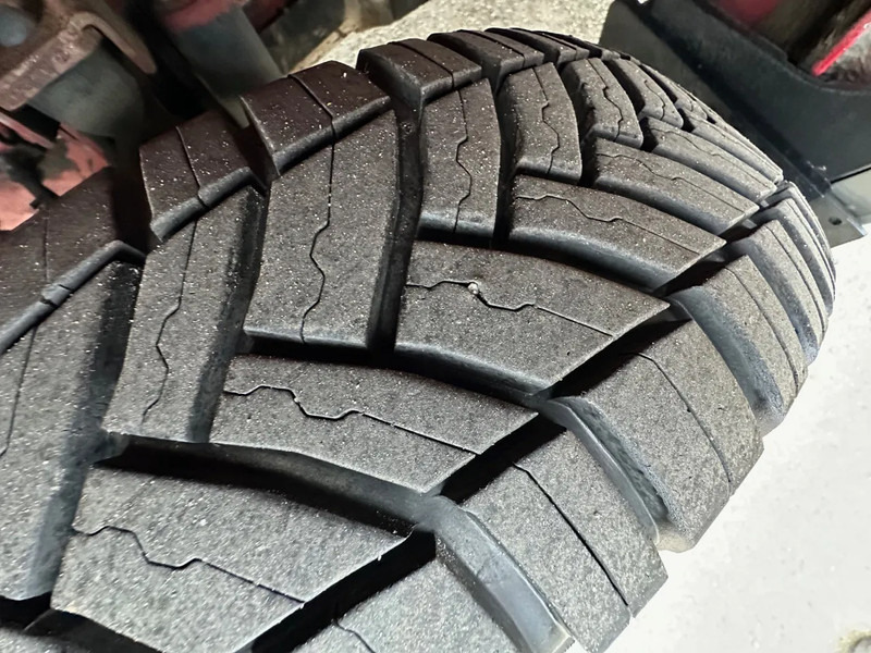 Iveco Daily 40C13 / BE COMBI 12T WITH VELDHUIZEN P31-5A / CREWCAB 7 pers. / NEW APK - Cabeza tractora: foto 5 Iveco Daily 40C13 / BE COMBI 12T WITH VELDHUIZEN P31-5A / CREWCAB 7 pers. / NEW APK - Cabeza tractora: foto 5