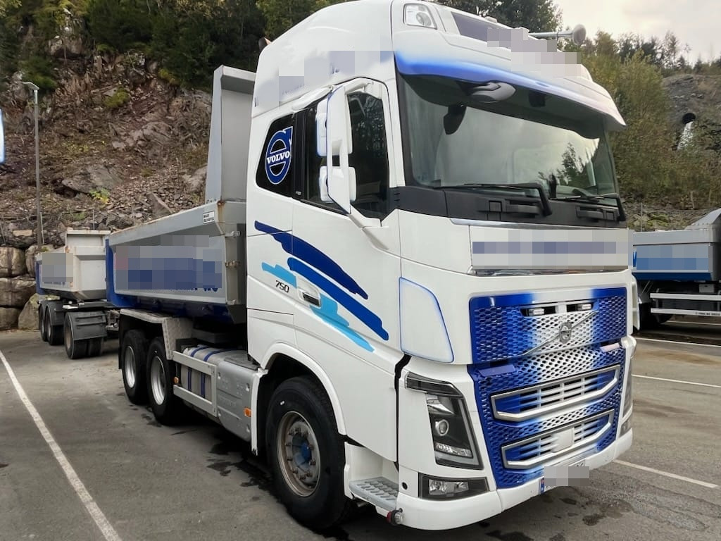 Volvo FH 540 - Camión volquete: foto 2 Volvo FH 540 - Camión volquete: foto 2