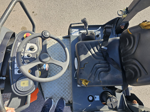 Compactador mixto BOMAG BW100AC-4: foto 7