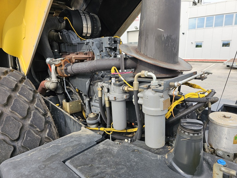 Compactador BOMAG BW213DH-4 BVC: foto 18 Compactador BOMAG BW213DH-4 BVC: foto 18