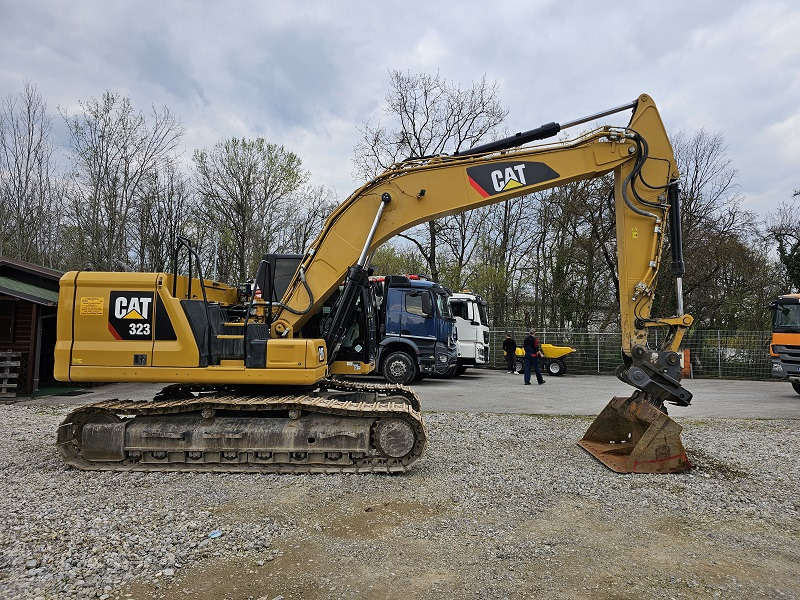 CATERPILLAR 323-07B - Excavadora de cadenas: foto 5 CATERPILLAR 323-07B - Excavadora de cadenas: foto 5