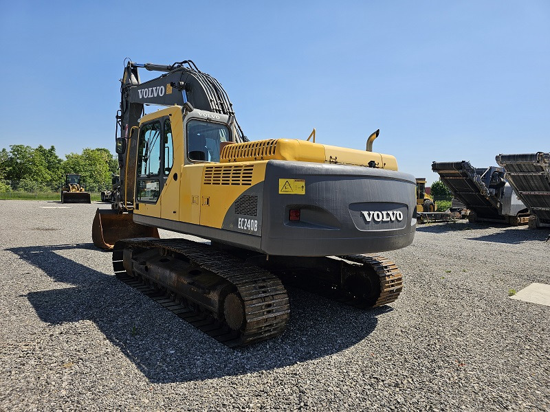 VOLVO EC240BNLC - Excavadora de cadenas: foto 3 VOLVO EC240BNLC - Excavadora de cadenas: foto 3