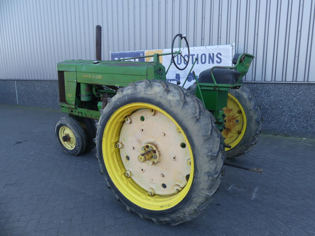 John-Deere 60 - Tractor: foto 5 John-Deere 60 - Tractor: foto 5