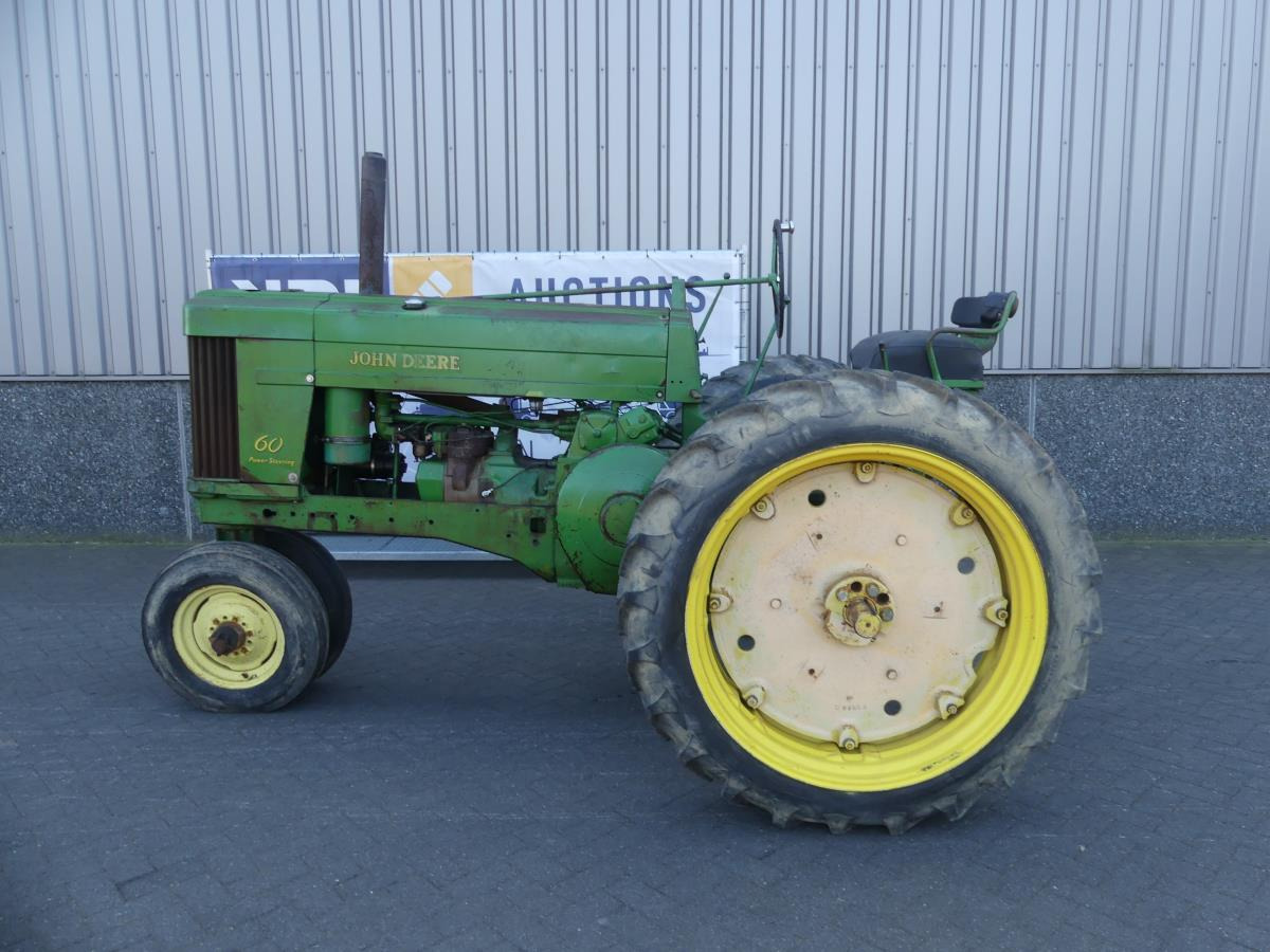 John-Deere 60 - Tractor: foto 4 John-Deere 60 - Tractor: foto 4