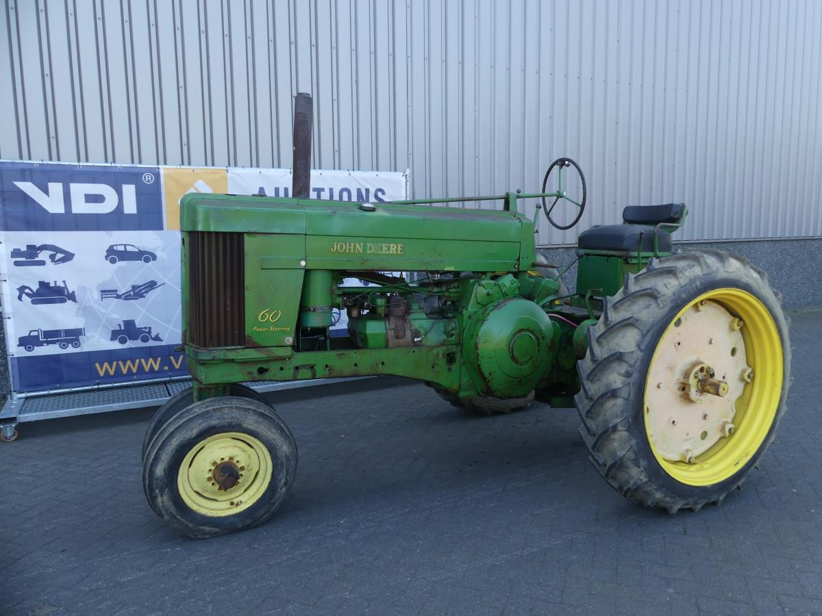 John-Deere 60 - Tractor: foto 2 John-Deere 60 - Tractor: foto 2