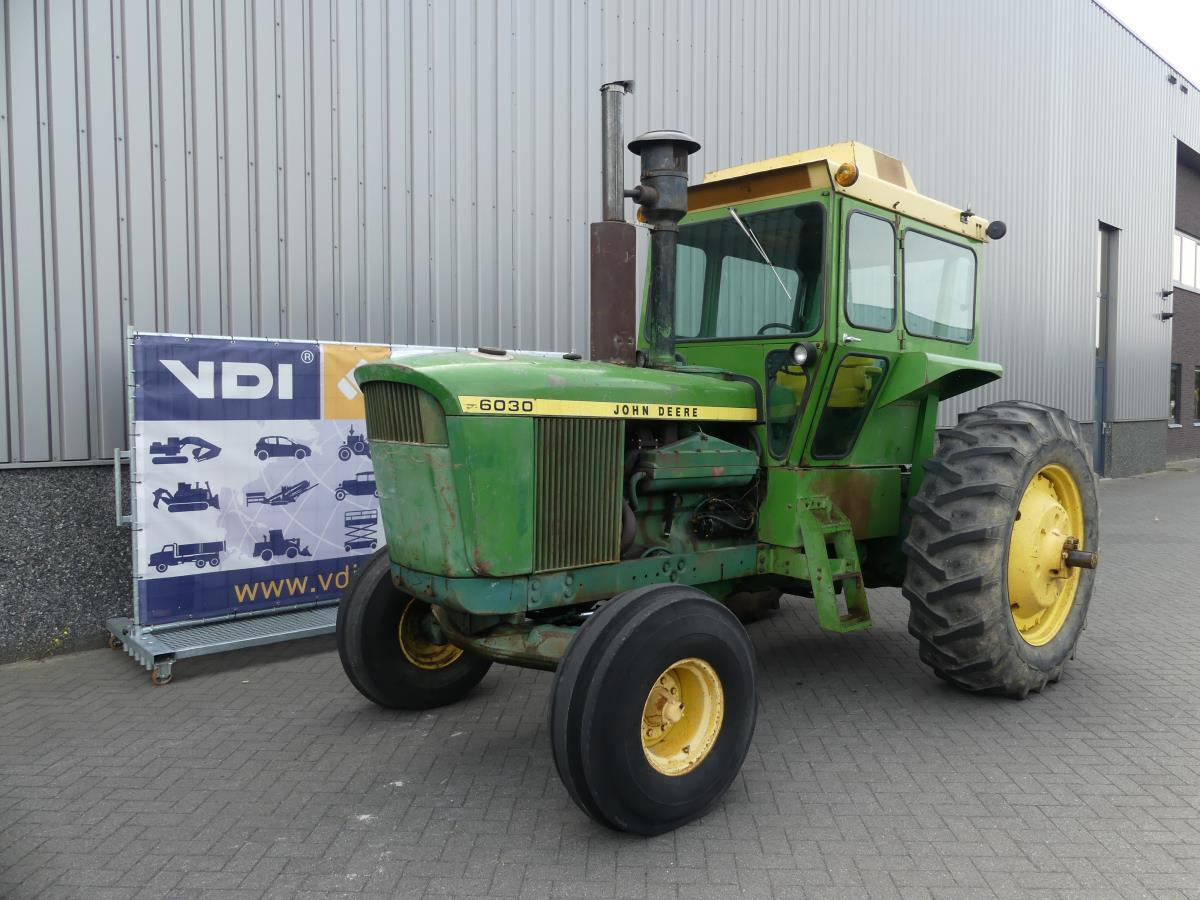 John-Deere 6030 - Tractor: foto 2 John-Deere 6030 - Tractor: foto 2