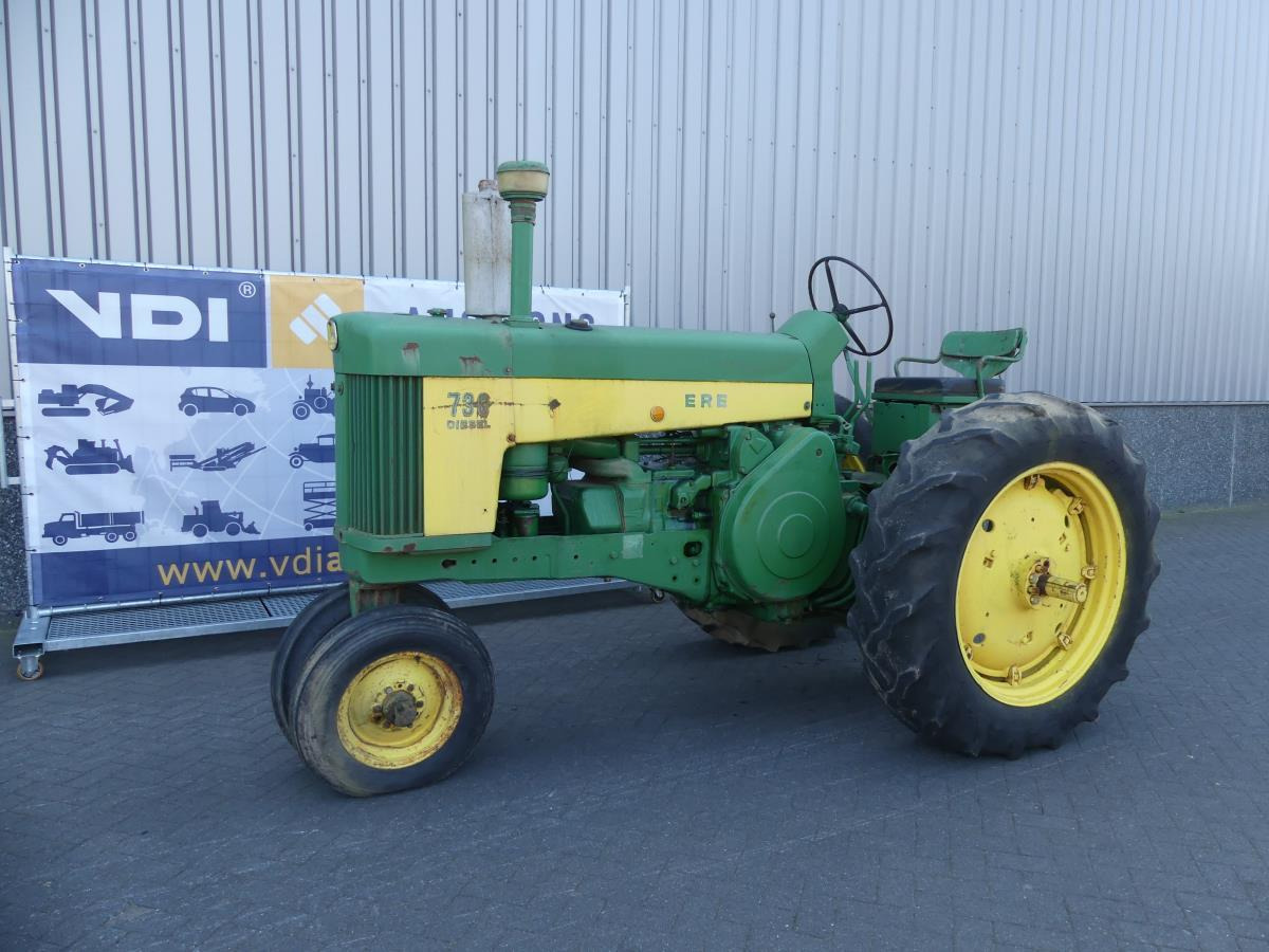 John-Deere 730 - Tractor: foto 1 John-Deere 730 - Tractor: foto 1