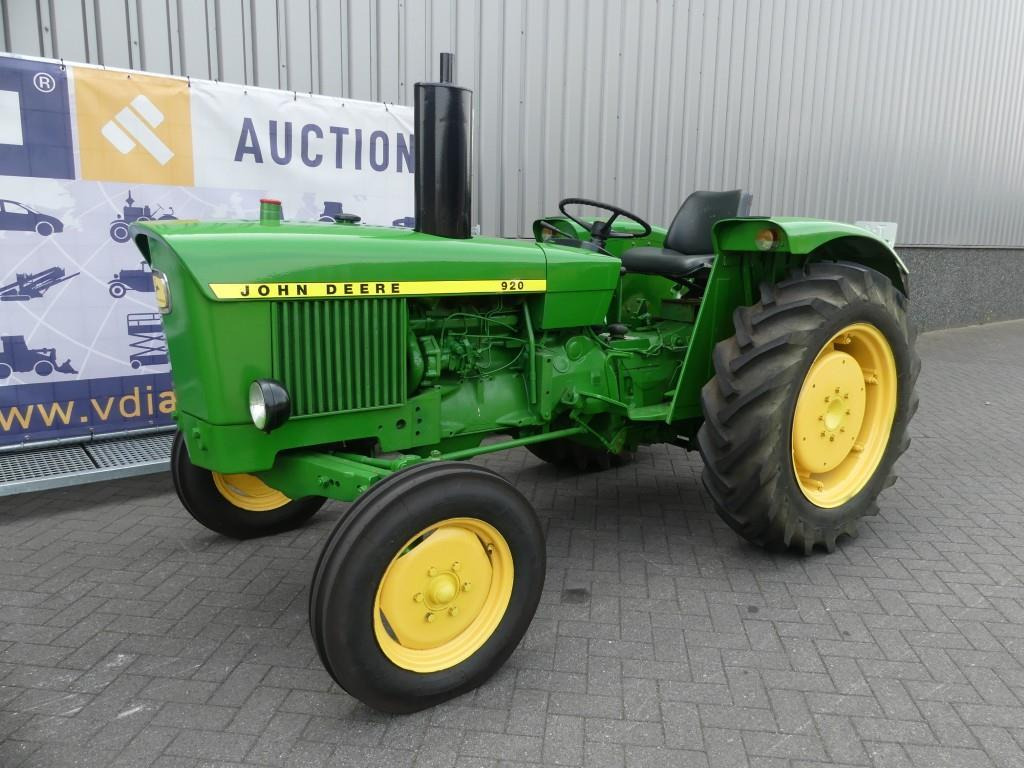 John Deere 920 - Tractor: foto 2 John Deere 920 - Tractor: foto 2