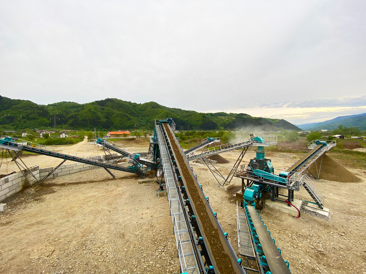 Constmach Stationary Sand And Gravel Washing And Screening Plant - Cribadora: foto 3 Constmach Stationary Sand And Gravel Washing And Screening Plant - Cribadora: foto 3