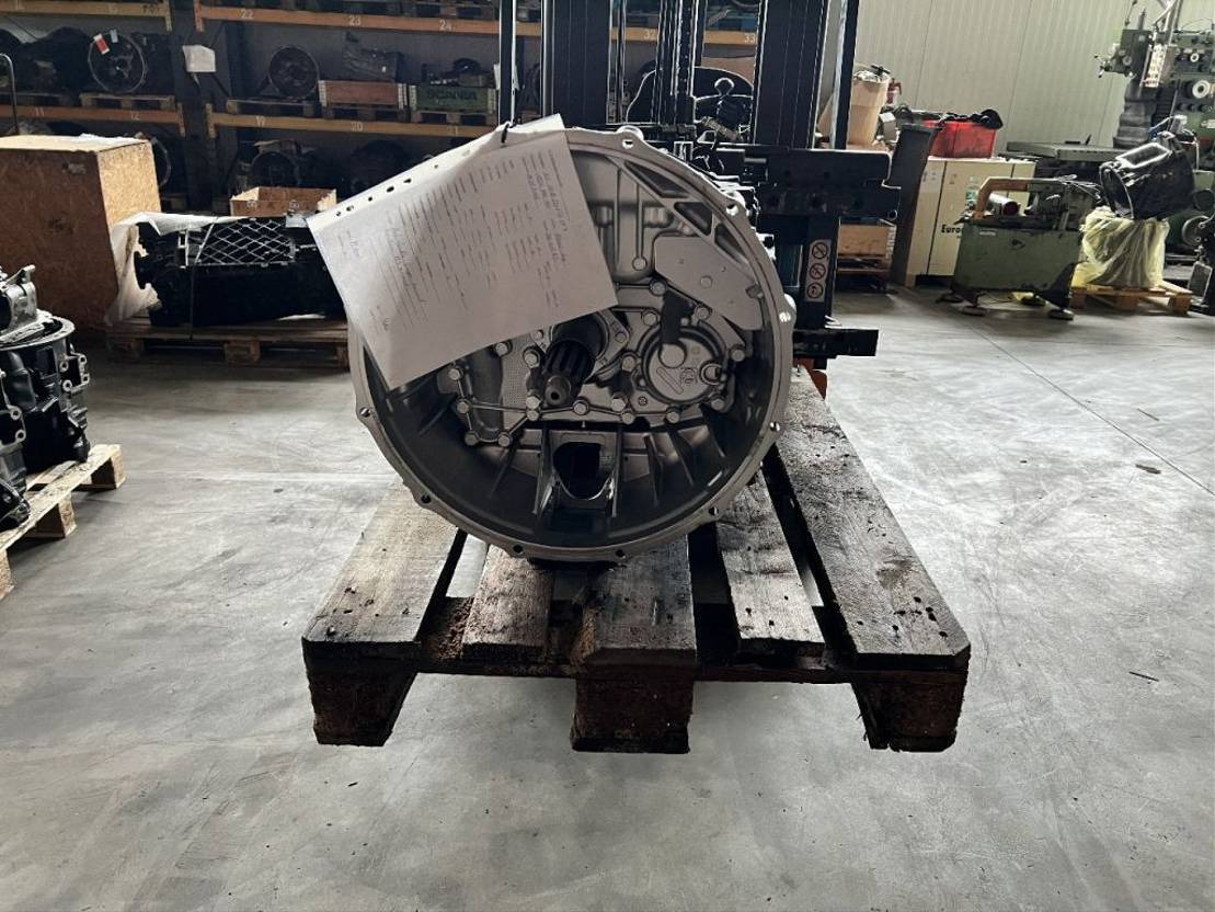 MAN TGA ZF Getriebe 12AS2331 TO - Caja de cambios para Camión: foto 5 MAN TGA ZF Getriebe 12AS2331 TO - Caja de cambios para Camión: foto 5