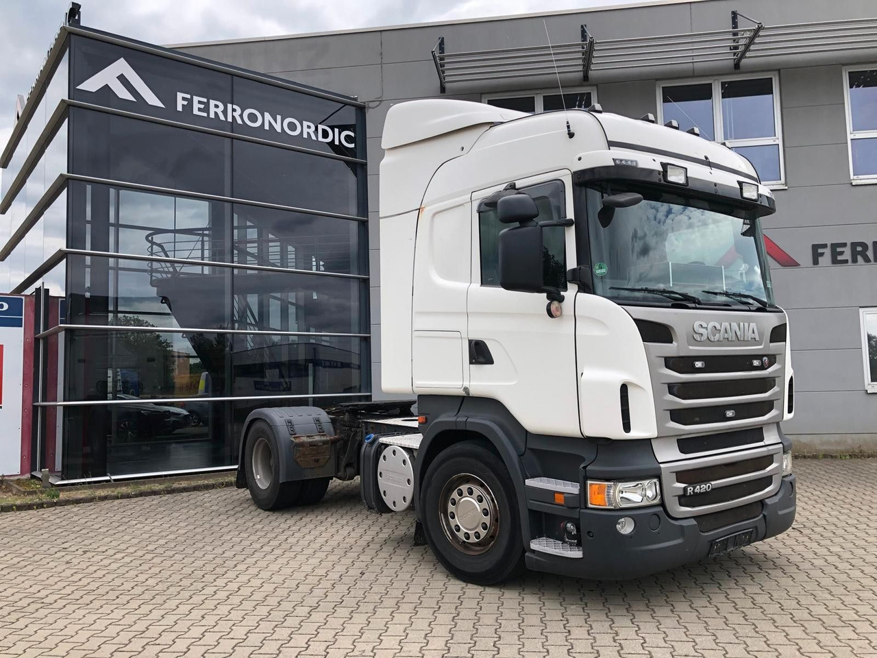 Scania R420 PTO*Automatik mit Kupplungspedale - Cabeza tractora: foto 1 Scania R420 PTO*Automatik mit Kupplungspedale - Cabeza tractora: foto 1