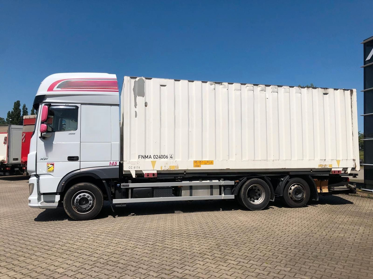 DAF XF450 SSC Lenk/Lift*LBW*AHK*Standklima - Camión portacontenedore/ Intercambiable: foto 2 DAF XF450 SSC Lenk/Lift*LBW*AHK*Standklima - Camión portacontenedore/ Intercambiable: foto 2