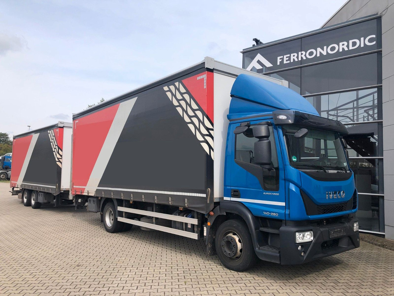 Iveco 140E 280 Kompletzug*LBW*Kamera - Camión lona: foto 1 Iveco 140E 280 Kompletzug*LBW*Kamera - Camión lona: foto 1