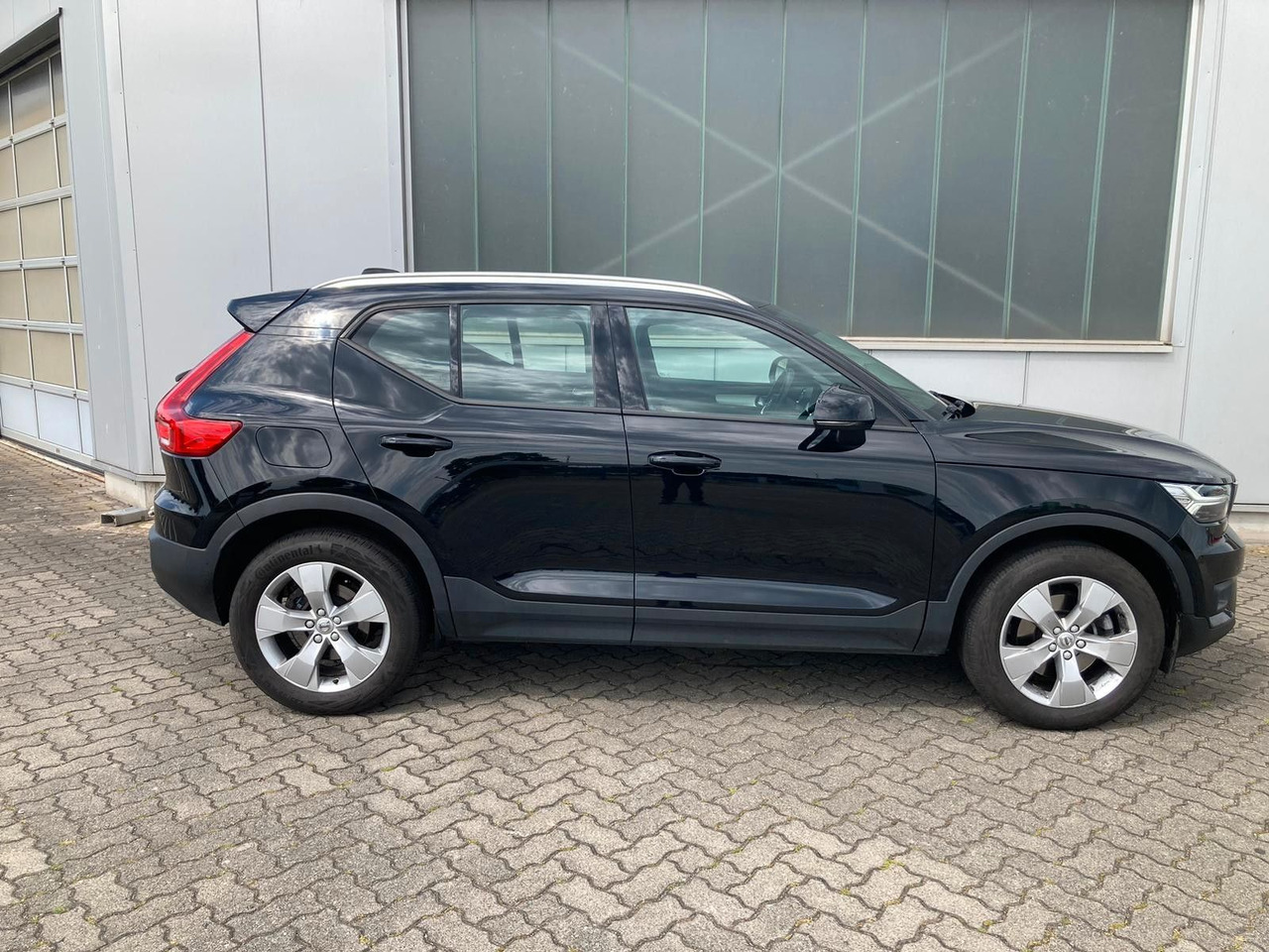 Volvo XC 40 D3 Momentum Pro AWD - SUV/ Todoterreno: foto 2 Volvo XC 40 D3 Momentum Pro AWD - SUV/ Todoterreno: foto 2