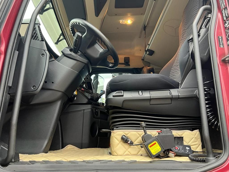 Cabeza tractora Mercedes-Benz Arocs 3363 Actros 3363: foto 16