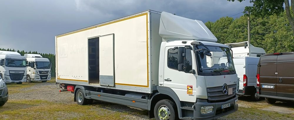 Camión caja cerrada Mercedes-Benz Atego 1218: foto 1