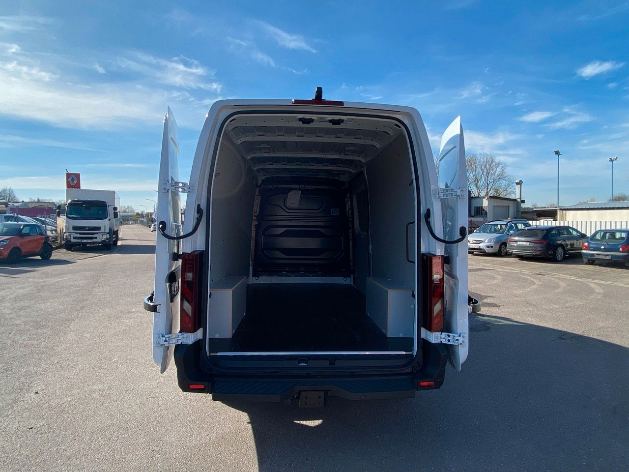 Furgón, Furgoneta eléctrica nuevo Renault Master E-Tech 145.35 L3H2: foto 9 Furgón, Furgoneta eléctrica nuevo Renault Master E-Tech 145.35 L3H2: foto 9