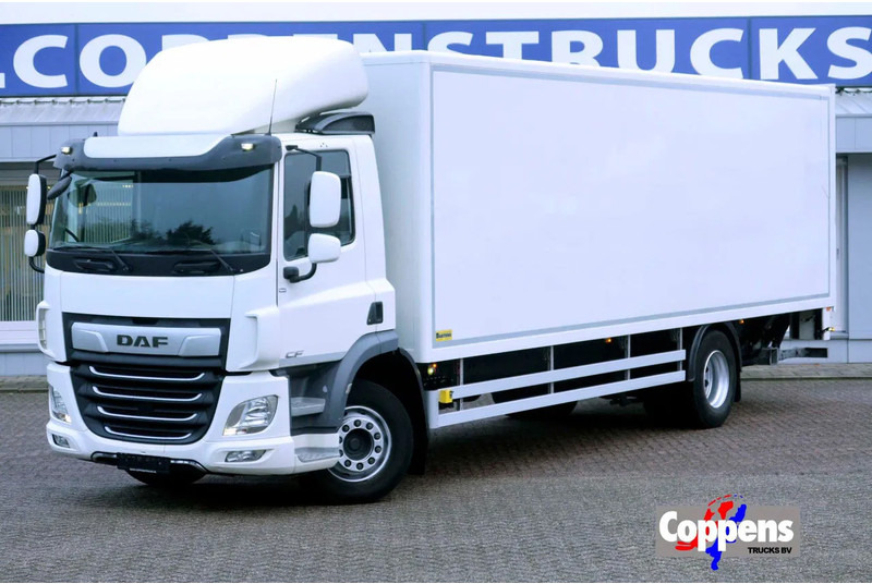 DAF CF 290 FA Bak+ klep Dhollandia 2000 kg - Camión caja cerrada: foto 1 DAF CF 290 FA Bak+ klep Dhollandia 2000 kg - Camión caja cerrada: foto 1