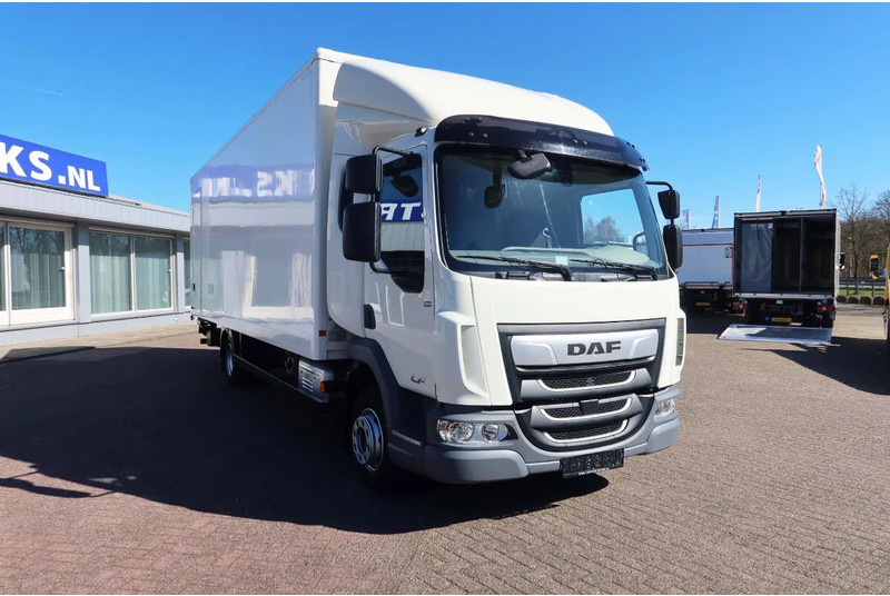 DAF LF 45 Gesloten bak + Dhollandia klep 1500 kg 4x2 - Camión caja cerrada: foto 2 DAF LF 45 Gesloten bak + Dhollandia klep 1500 kg 4x2 - Camión caja cerrada: foto 2
